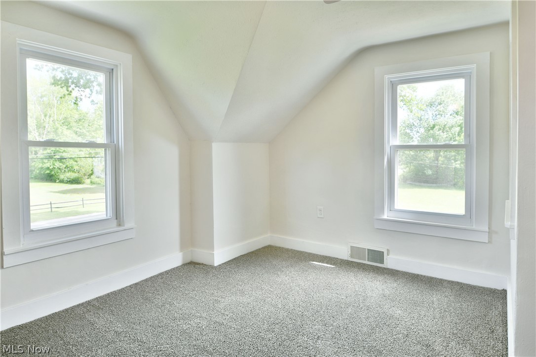 6349 Downs Road NW Warren OH 44481