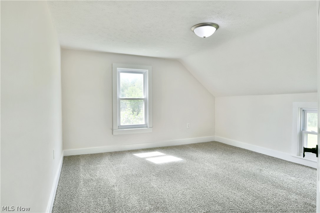 6349 Downs Road NW Warren OH 44481
