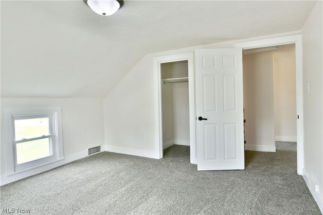6349 Downs Road NW Warren OH 44481