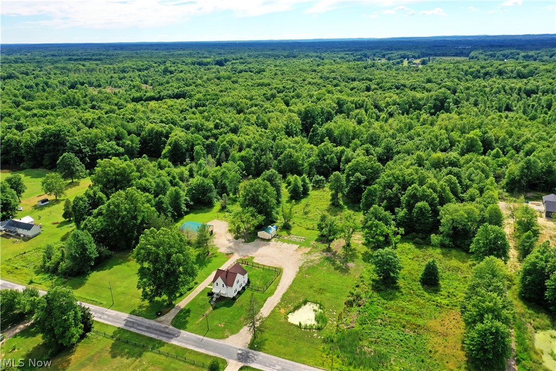 6349 Downs Road NW Warren OH 44481