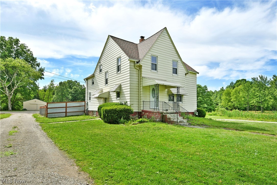 6349 Downs Road NW Warren OH 44481