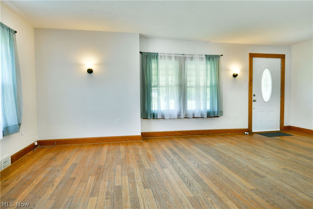 6349 Downs Road NW Warren OH 44481