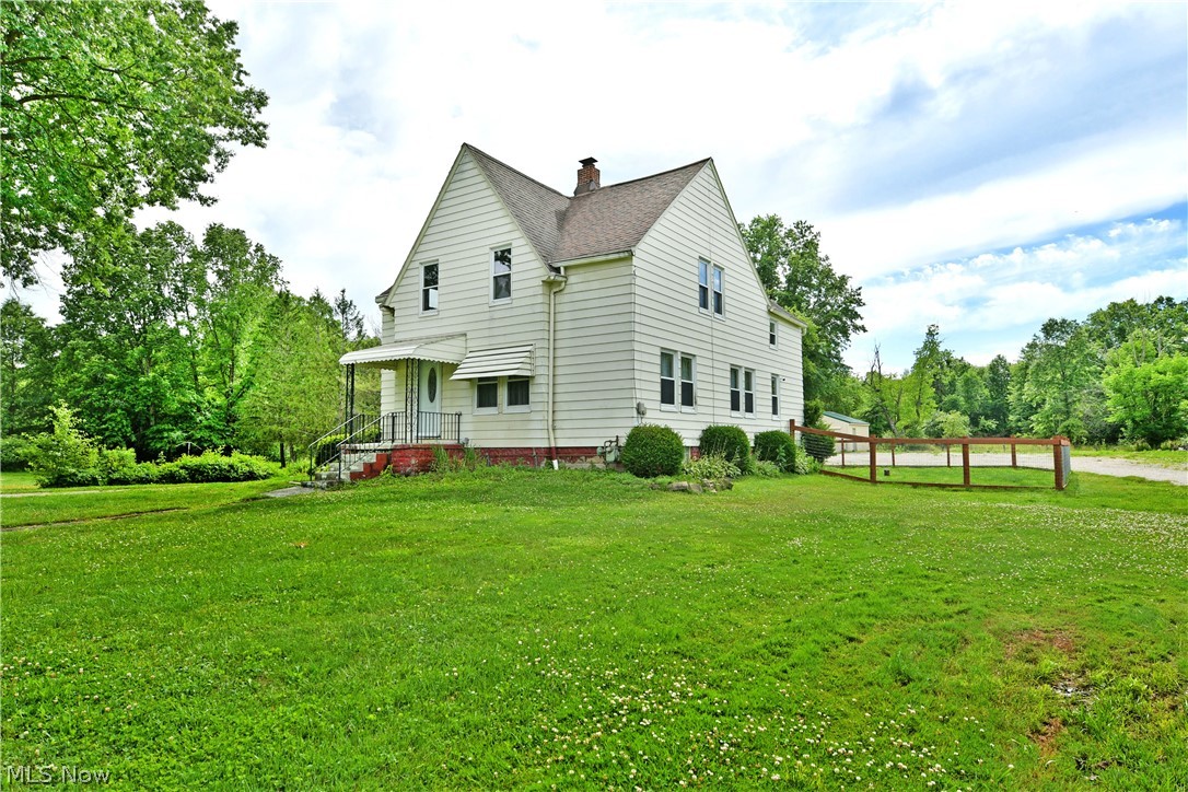 6349 Downs Road NW Warren OH 44481