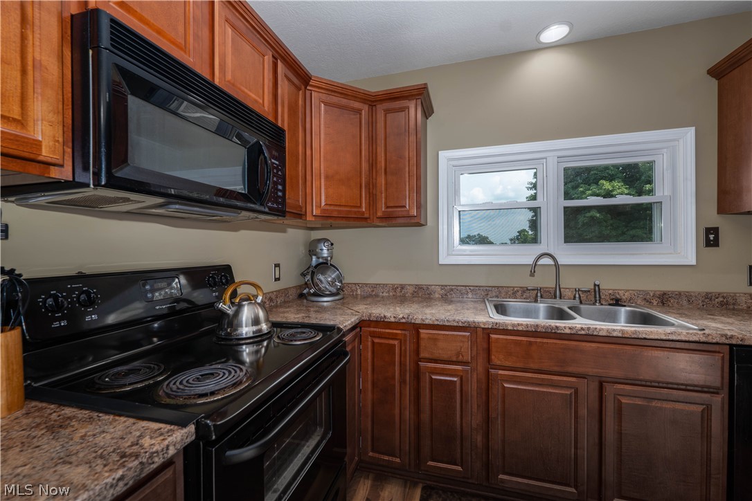 719 Wooster Street Canal Fulton OH 44614