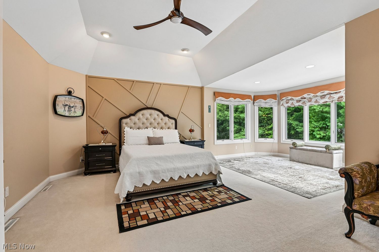 379 E Glen Eagle Drive Highland Heights OH 44143