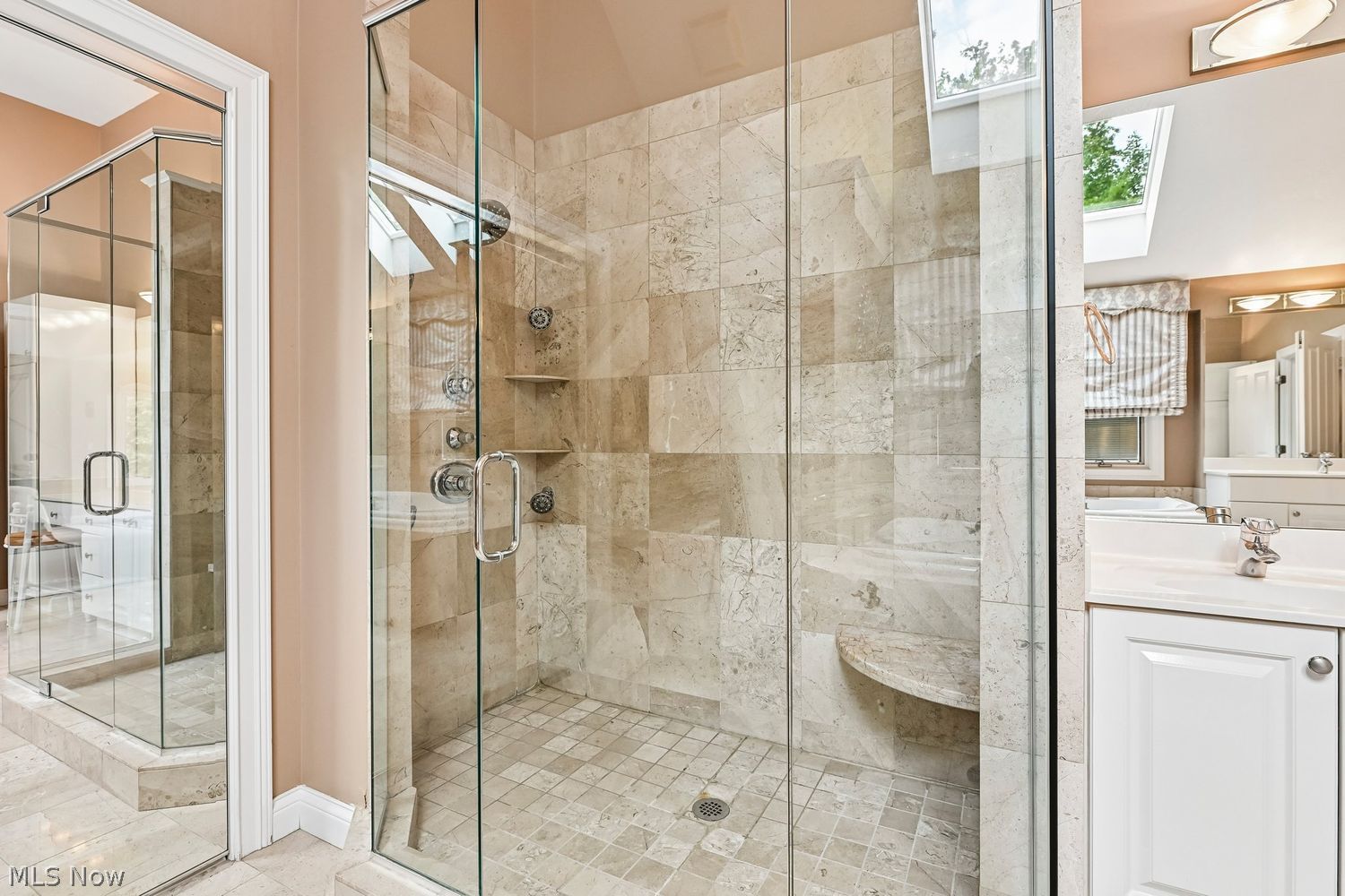 379 E Glen Eagle Drive Highland Heights OH 44143