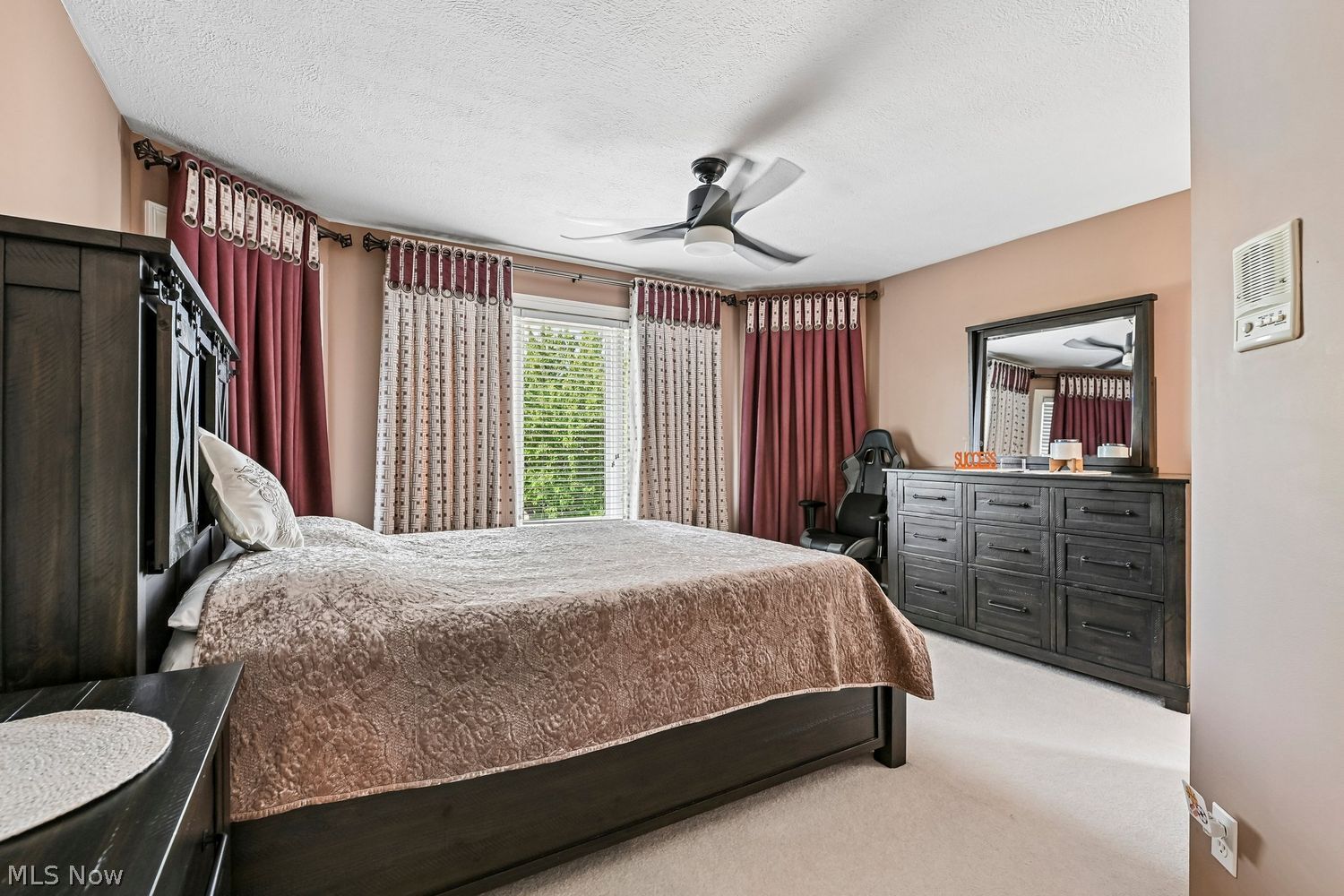 379 E Glen Eagle Drive Highland Heights OH 44143