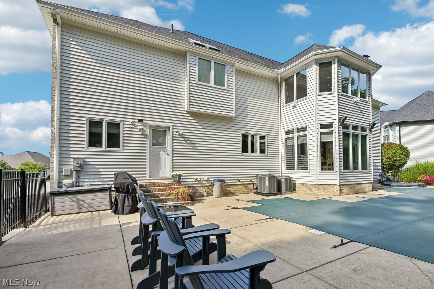 379 E Glen Eagle Drive Highland Heights OH 44143