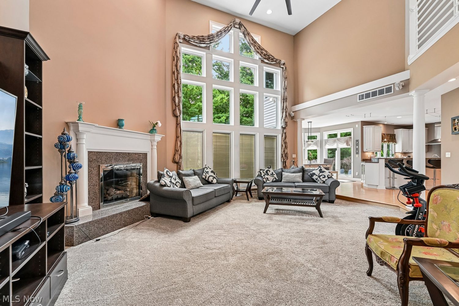 379 E Glen Eagle Drive Highland Heights OH 44143