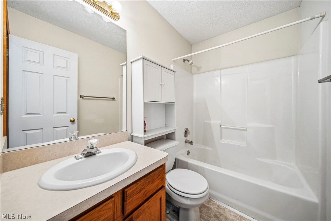 4956 Windsford Circle North Ridgeville OH 44039