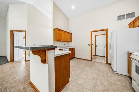 4956 Windsford Circle North Ridgeville OH 44039