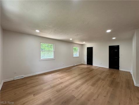 1281 S Hawkins Avenue Akron OH 44320