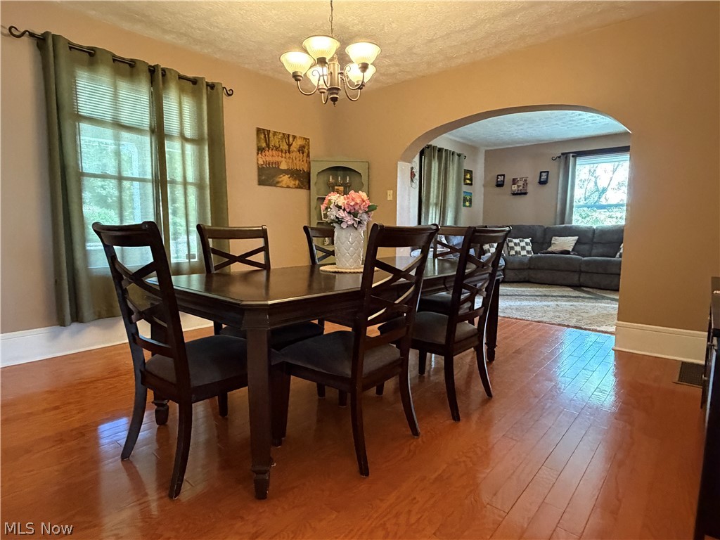 137 E North Avenue East Palestine OH 44413