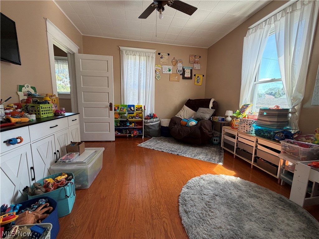 137 E North Avenue East Palestine OH 44413