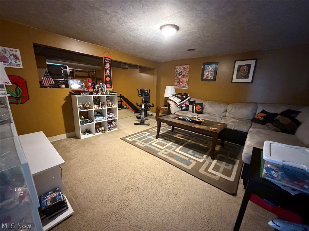 137 E North Avenue East Palestine OH 44413