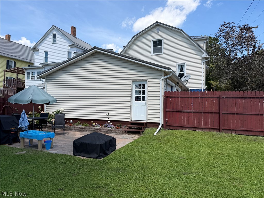 137 E North Avenue East Palestine OH 44413