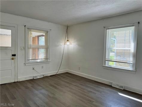 1670 Williams Street Cuyahoga Falls OH 44221