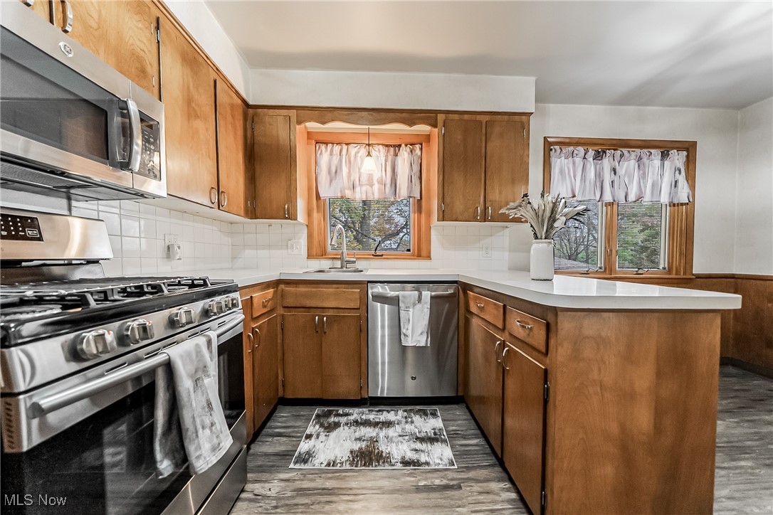 38850 Detroit Road Avon OH 44011