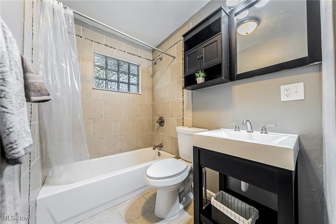 38850 Detroit Road Avon OH 44011