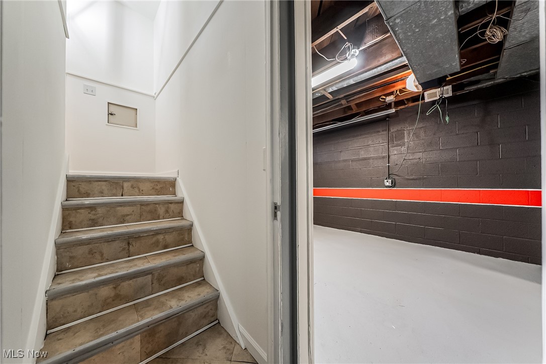 38850 Detroit Road Avon OH 44011