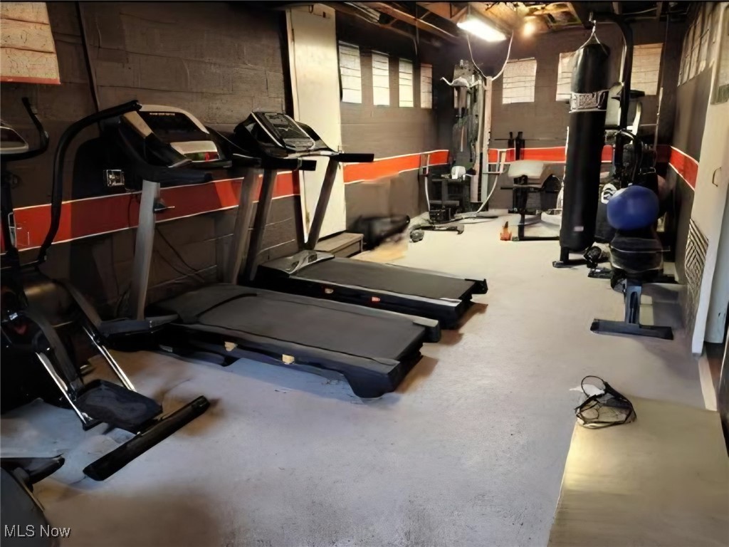 38850 Detroit Road Avon OH 44011