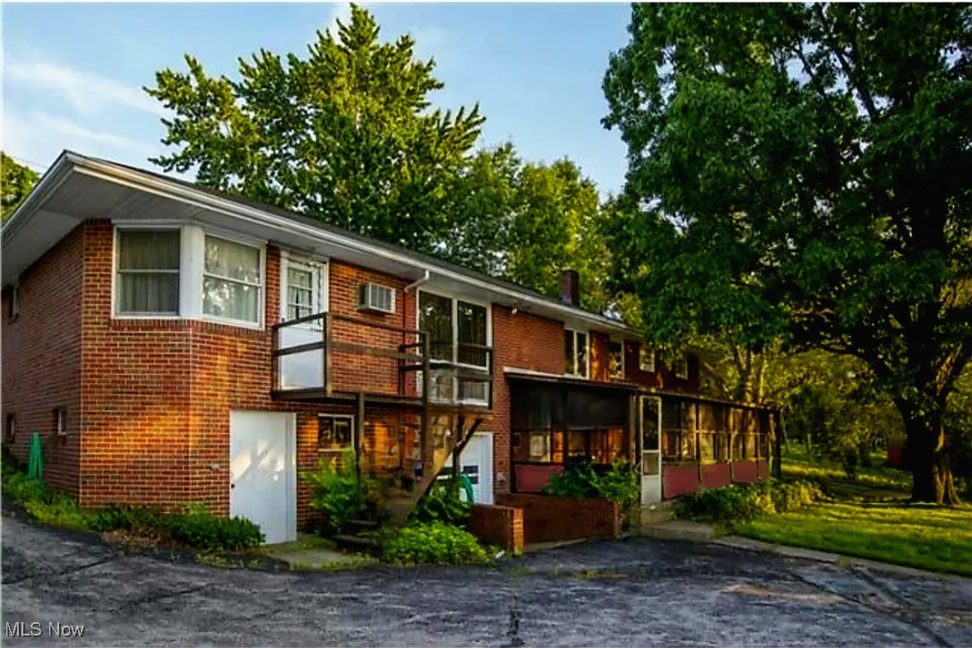 38850 Detroit Road Avon OH 44011