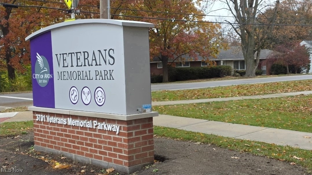 38850 Detroit Road Avon OH 44011