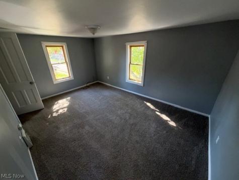 243 NW 19th Barberton OH 44203
