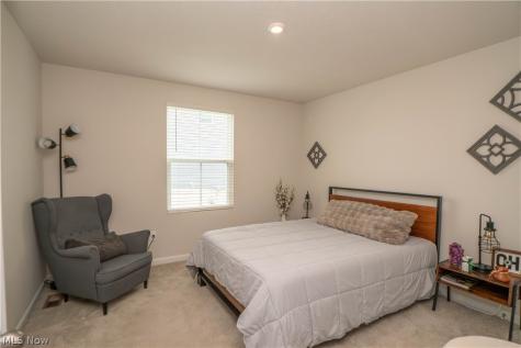3892 Higgins Drive Norton OH 44203
