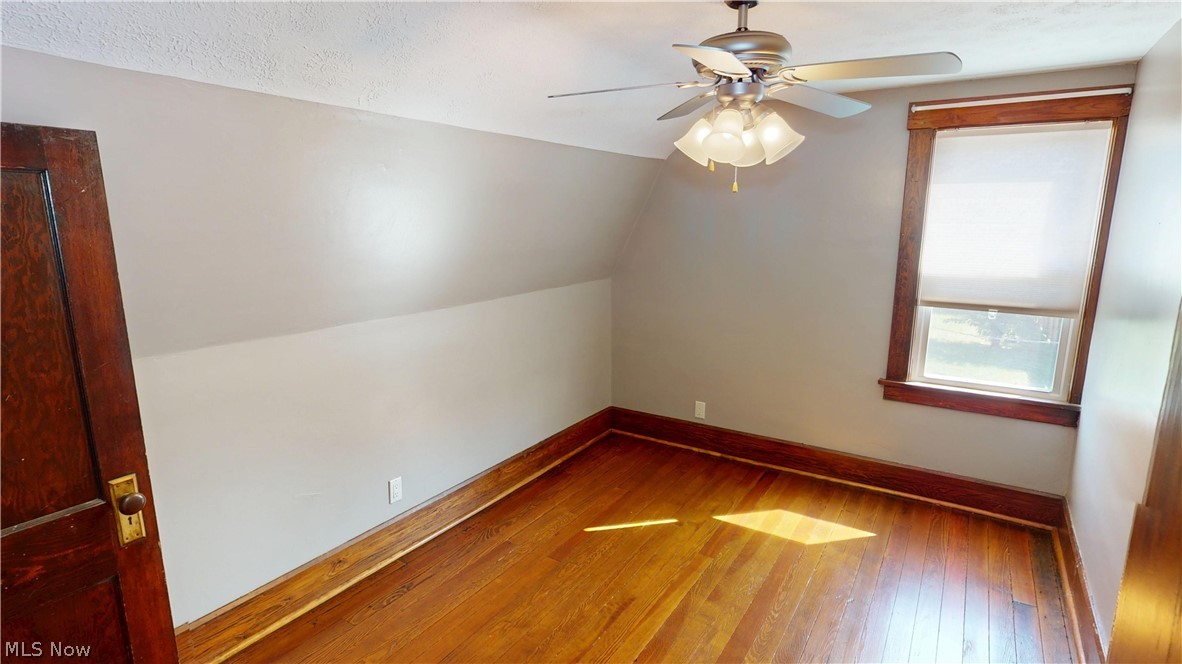 215 E Friend Street E Columbiana OH 44408