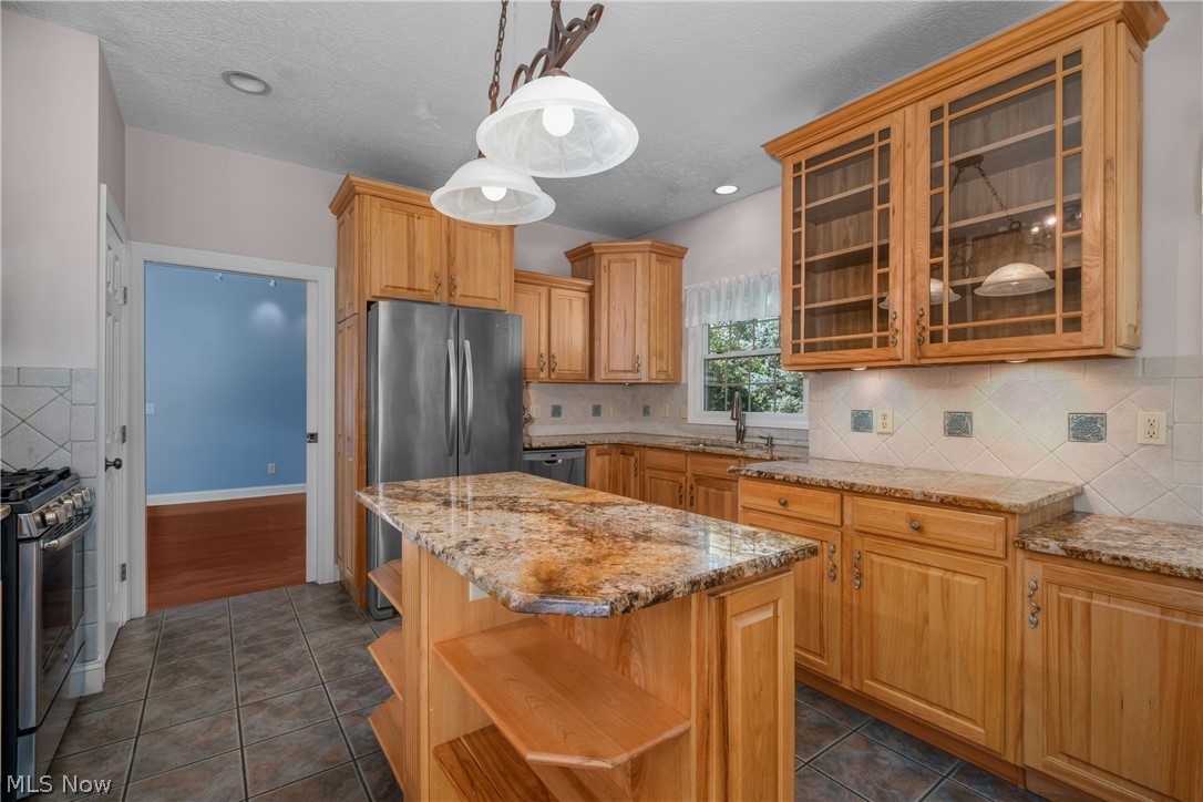 8955 Easton Street NE Louisville OH 44641