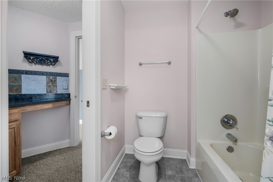 8955 Easton Street NE Louisville OH 44641