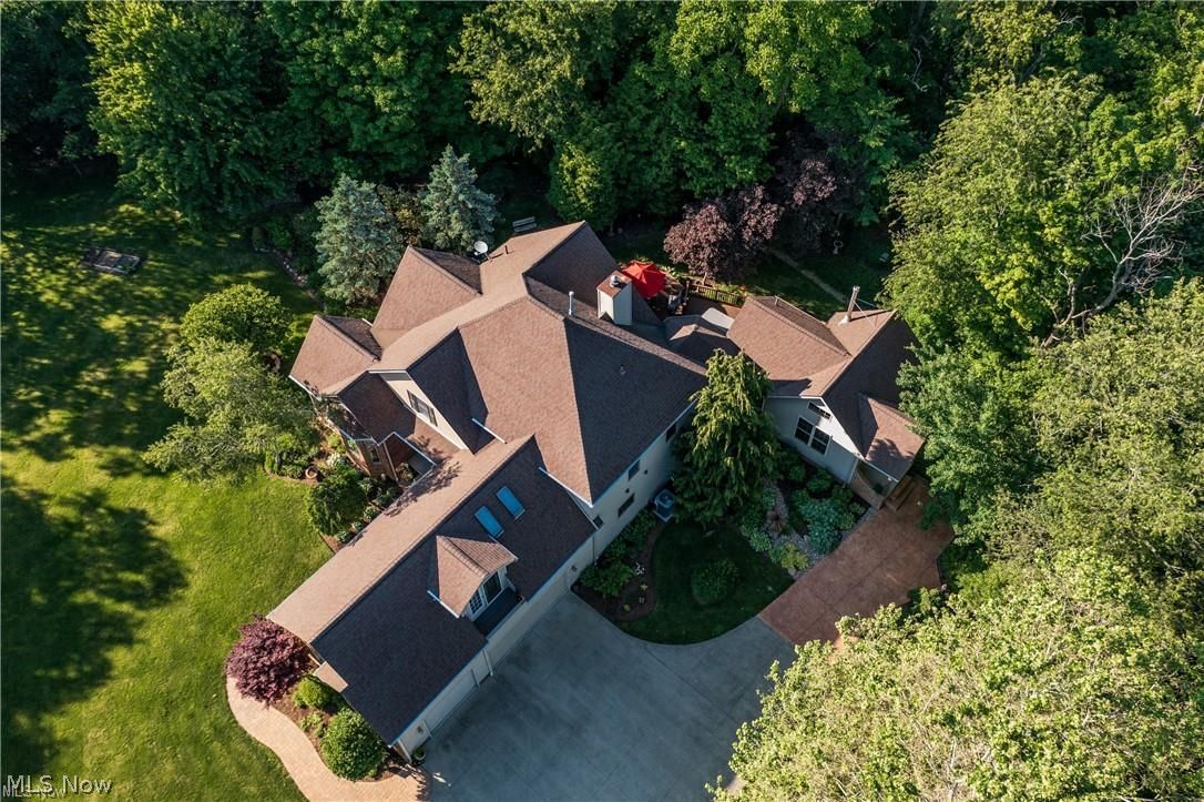 8955 Easton Street NE Louisville OH 44641