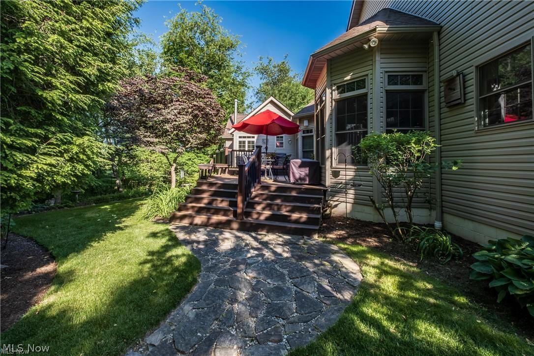 8955 Easton Street NE Louisville OH 44641