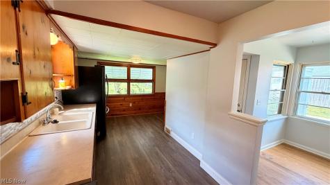 243 Grandview Avenue NW Canton OH 44708