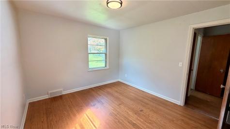 243 Grandview Avenue NW Canton OH 44708