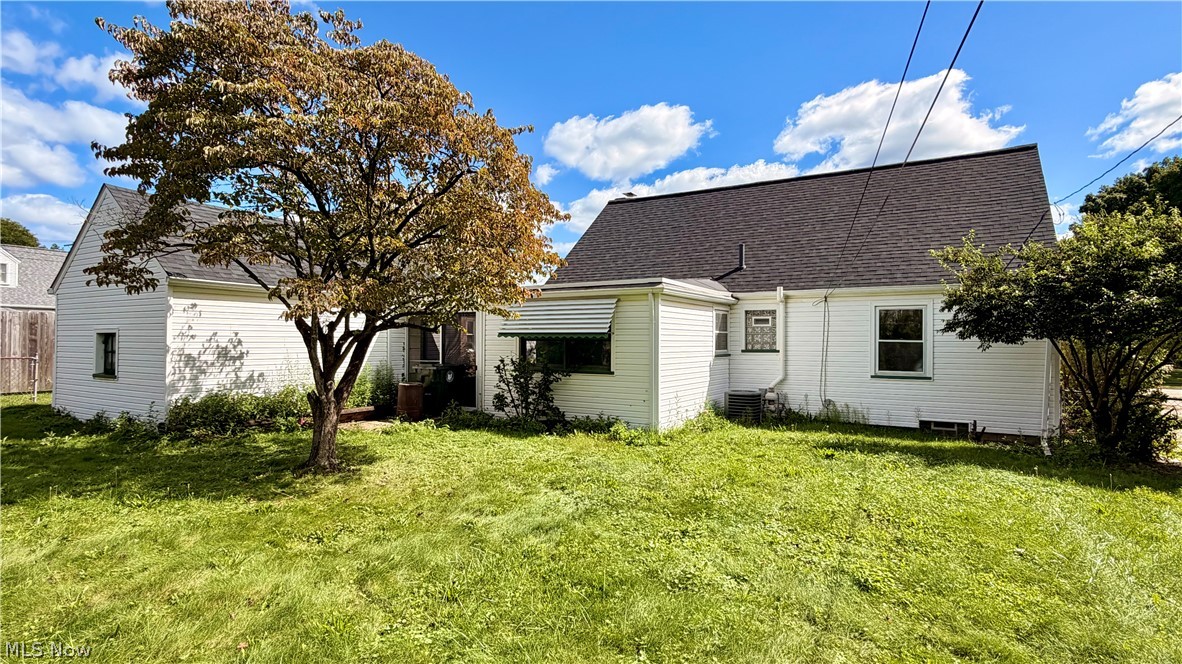 243 Grandview Avenue NW Canton OH 44708