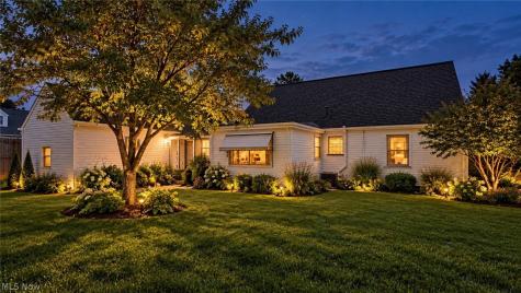 243 Grandview Avenue NW Canton OH 44708