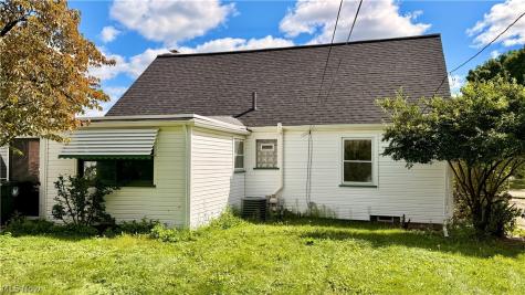 243 Grandview Avenue NW Canton OH 44708