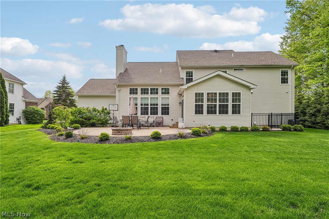 513 Legends Row Avon Lake OH 44012