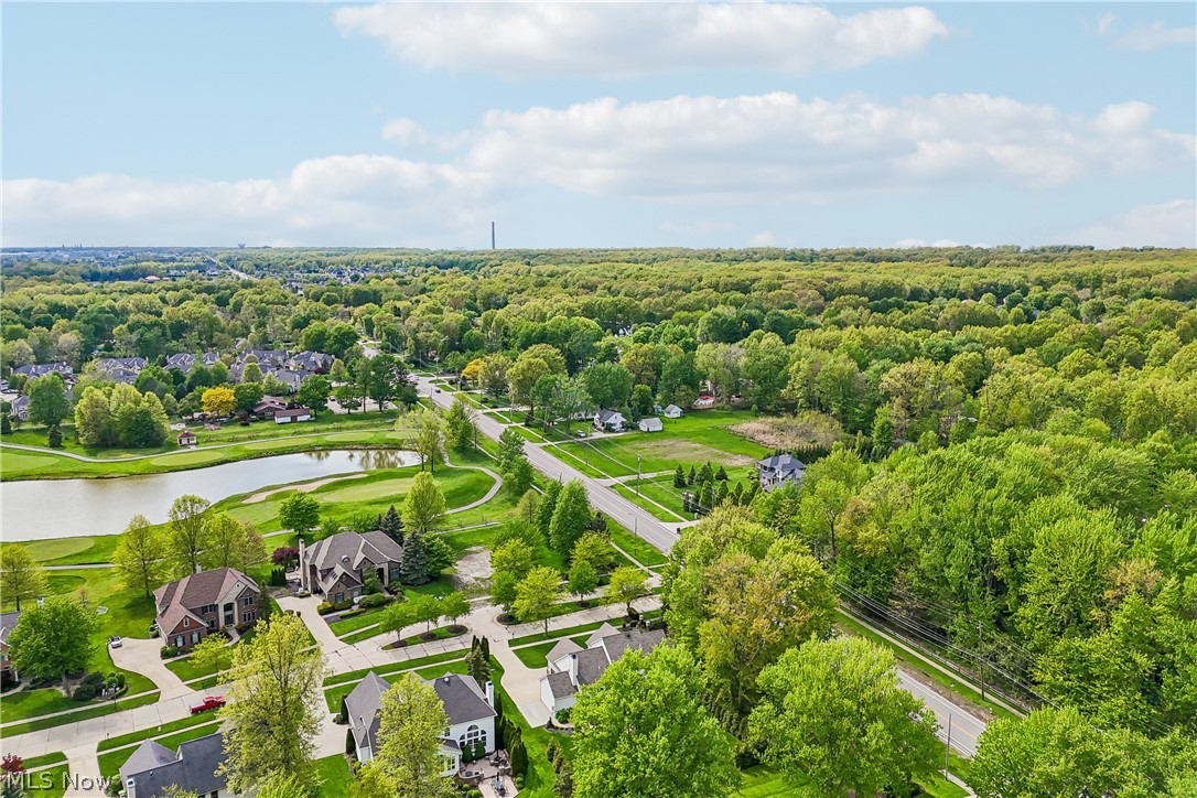 513 Legends Row Avon Lake OH 44012