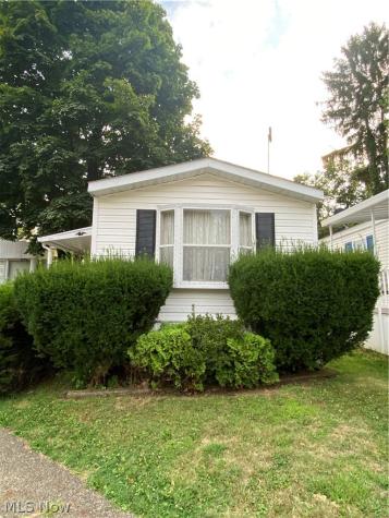 1263 Los Angeles Boulevard NW North Canton OH 44720