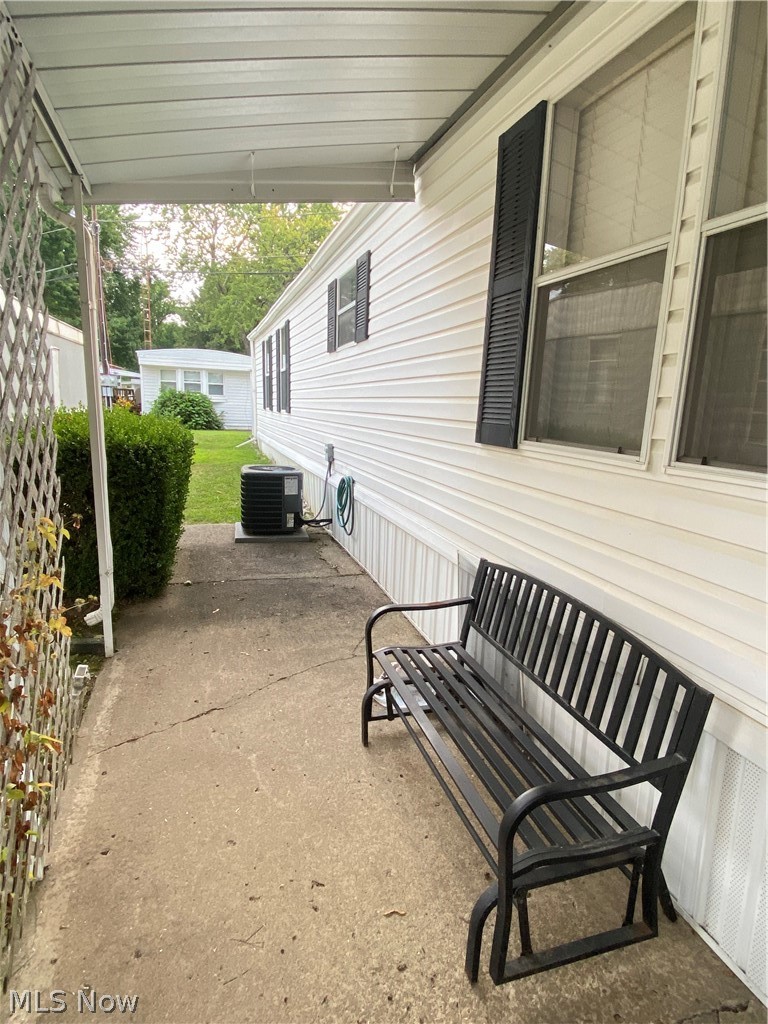 1263 Los Angeles Boulevard NW North Canton OH 44720