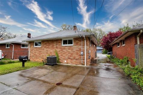 1098 Homestead Road South Euclid OH 44121