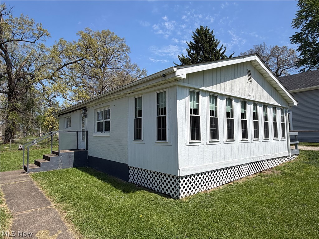 624 Cemetery Street Coshocton OH 43812