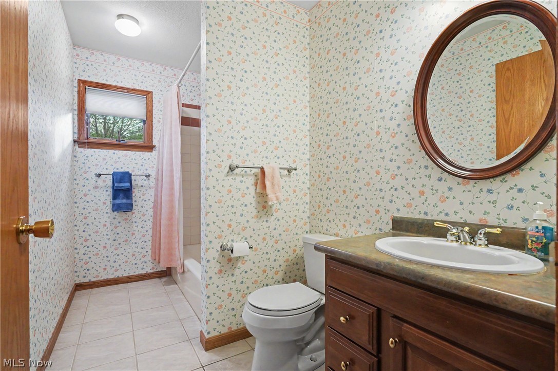 358 Tessa Place Cortland OH 44410