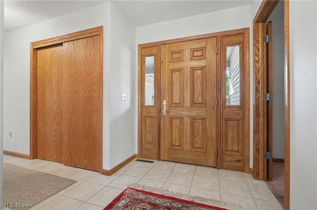 358 Tessa Place Cortland OH 44410