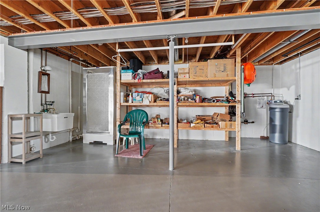 358 Tessa Place Cortland OH 44410
