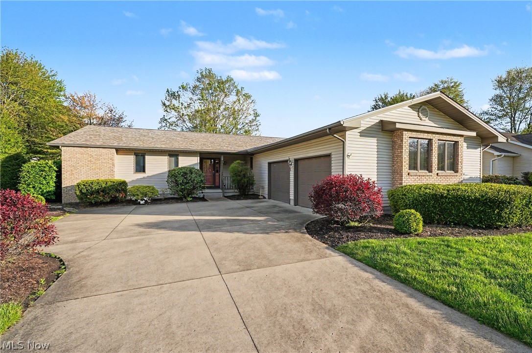 358 Tessa Place Cortland OH 44410