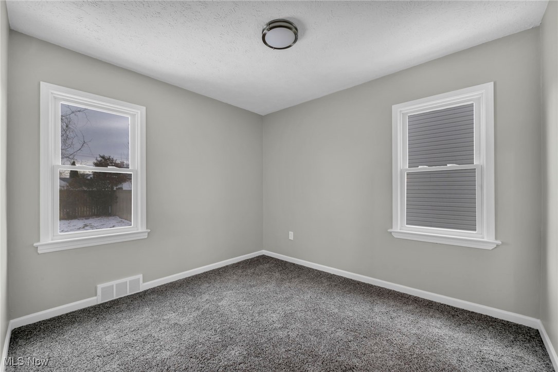 1677 Mapledale Road Wickliffe OH 44092